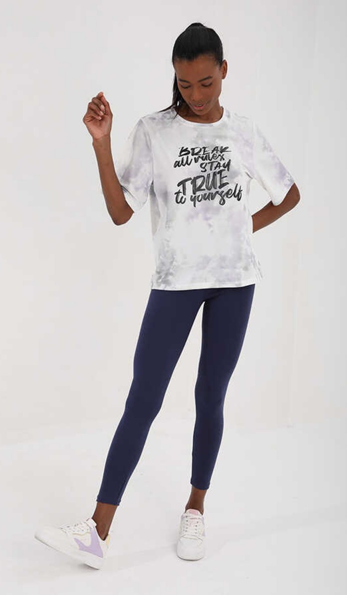 Kadın Beyaz Bisiklet Yaka T-Shirt 