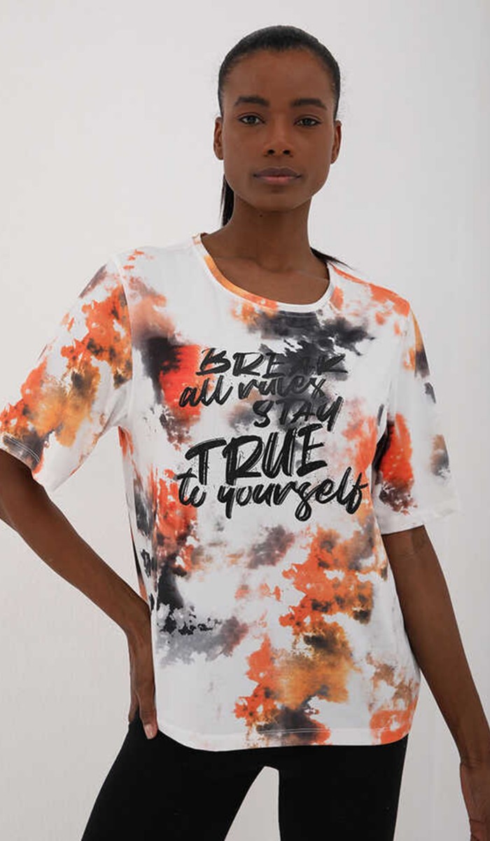 Kadın Beyaz Bisiklet Yaka T-Shirt 