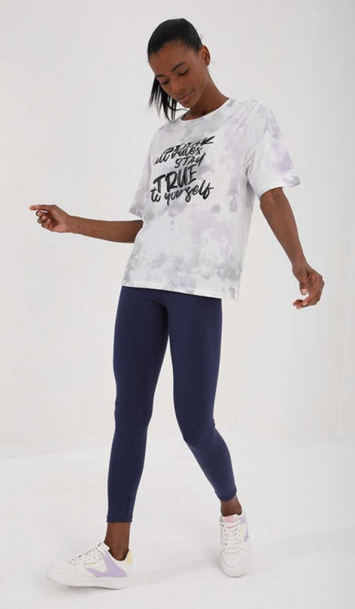 Kadın Beyaz Bisiklet Yaka T-Shirt
